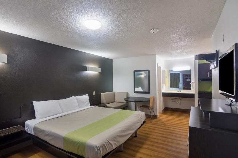 Studio Inn Extended Stay Oklahoma City Airport By Oyo Экстерьер фото