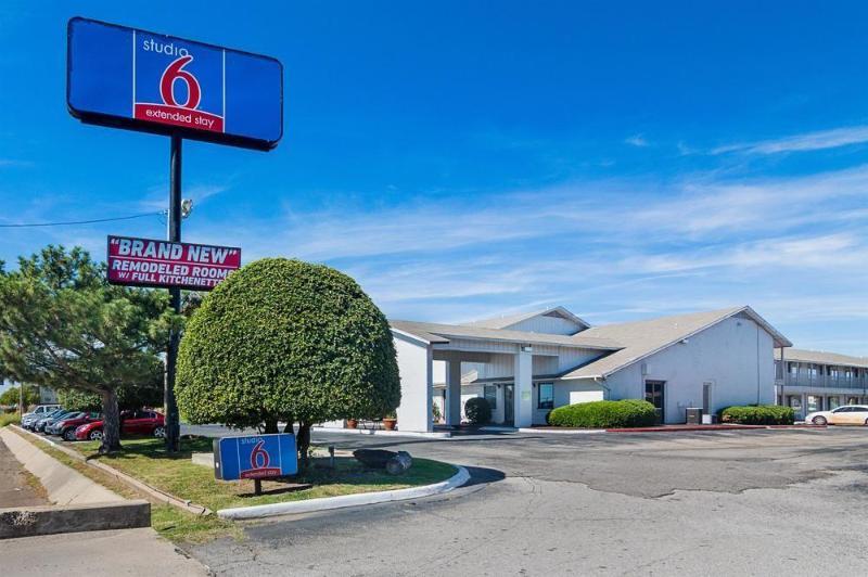 Studio Inn Extended Stay Oklahoma City Airport By Oyo Экстерьер фото